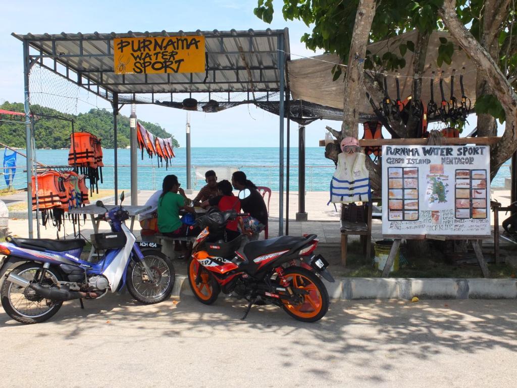 Purnama Beach Resort Kampung Teluk Nipah Buitenkant foto